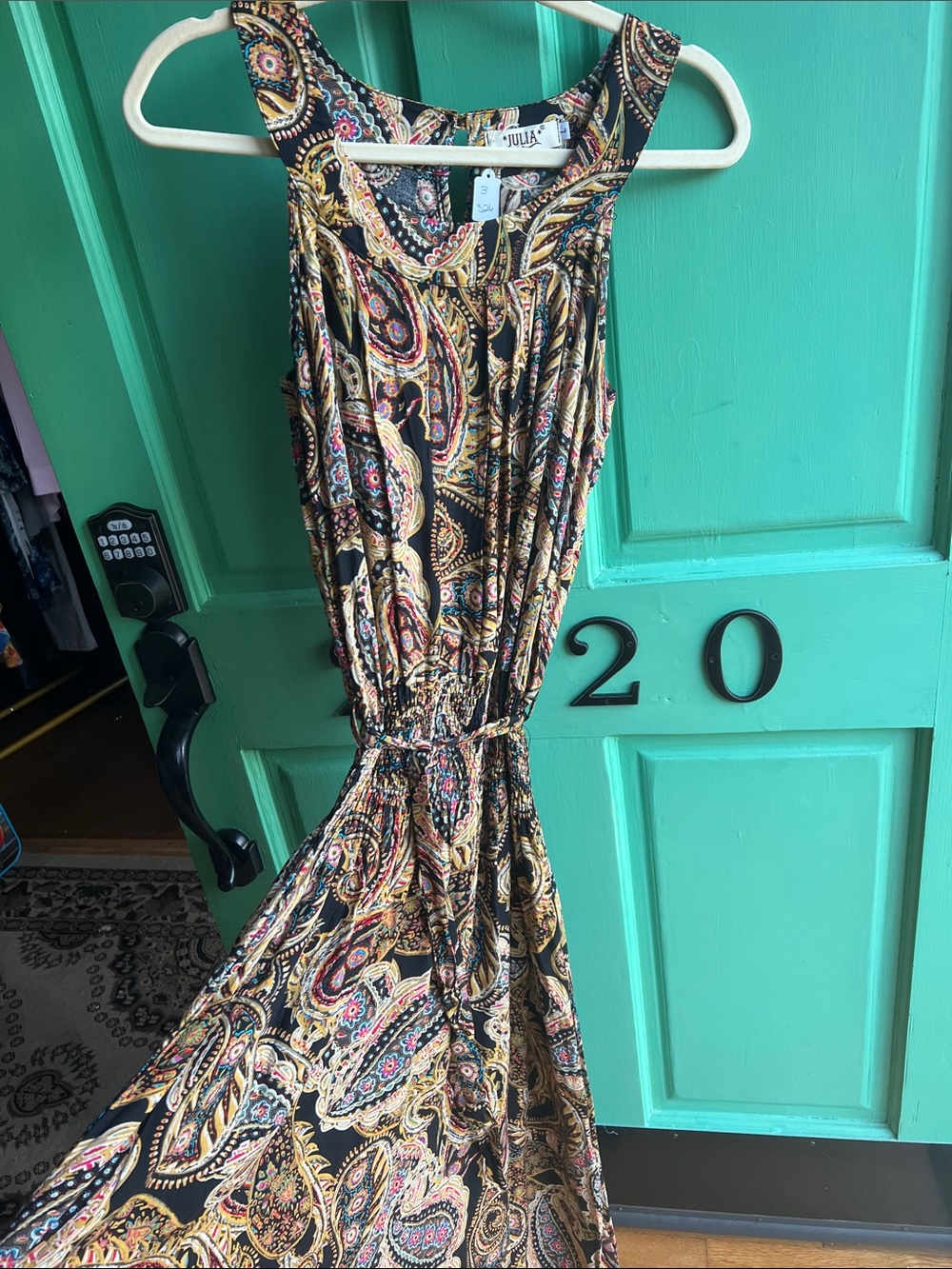 Sleeveless Paisley Maxi Dress in Black pink and Gold 👗 size large
